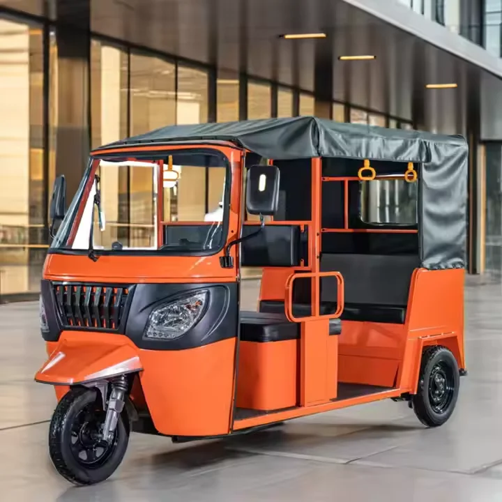 Large Car Taxi Electric Rickshaw Space Passenger Electric Motorcycle