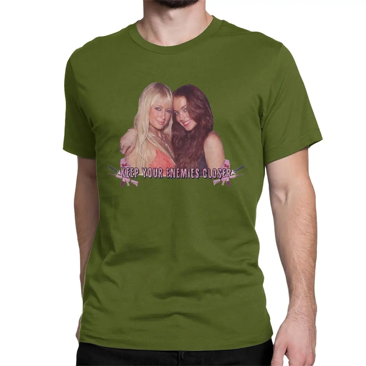 thumbnail image 1 of Camisetas de Lindsay Lohan para hombre y mujer, camisetas de algodón, camisetas de manga corta "Mantén a tus enemigos más cerca"., 1 of 7