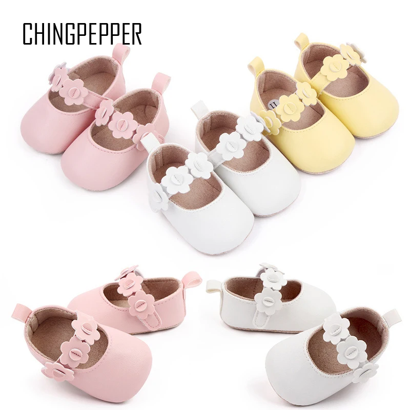 Brand Infant Crib Shoes for Girls Footwear Newborn Baby Stuff Toddler Leather Casual Flats with Flowers 1 Year Christening Gifts