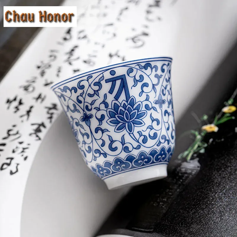 2pc/Set 50ML Blue And White Ceramic Teacup Handmade Flower Art Small Smelling Cups Kung Fu Tea Maker Master Cups Tea Ceremony