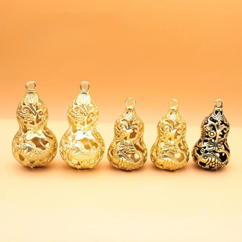 

Chinese Feng Shui Brass Hollow Retro Copper Gourd wu lou Keychain Carving fish lucky Home Decorations Accessories
