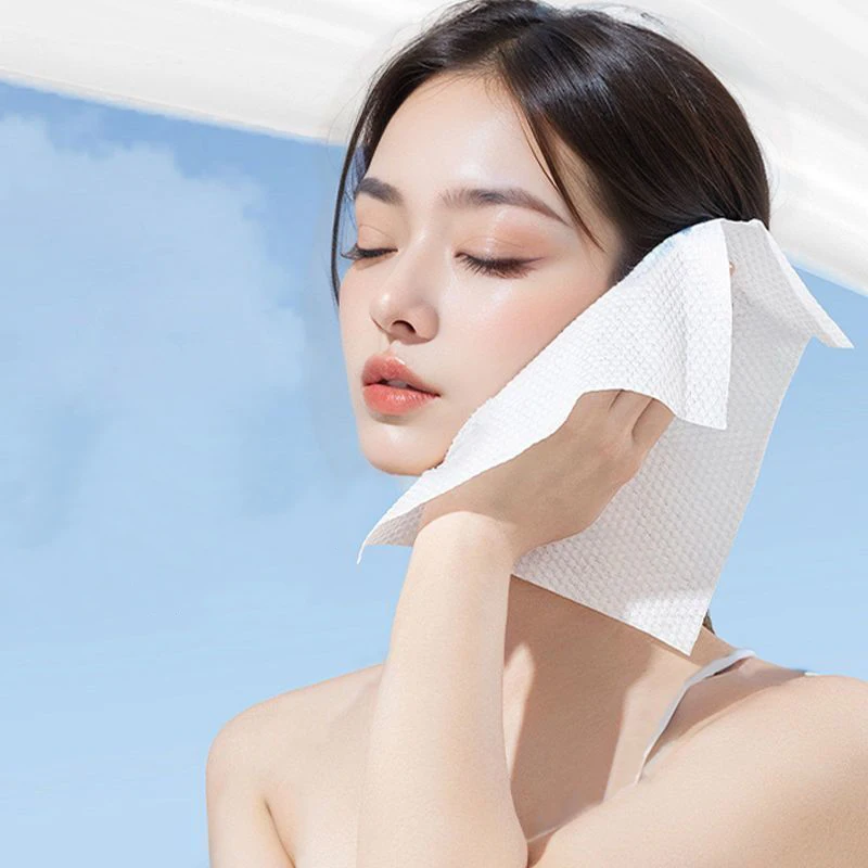 Soft White Disposable Face Towels for Makeup Remover and Facial Cleansing