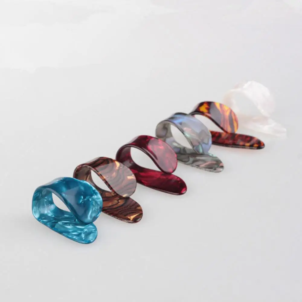 Guitar Pick Nail Protector 1Pc Plastic Thumb Index Finger Music Instrument Tool Guitar Parts Accessories