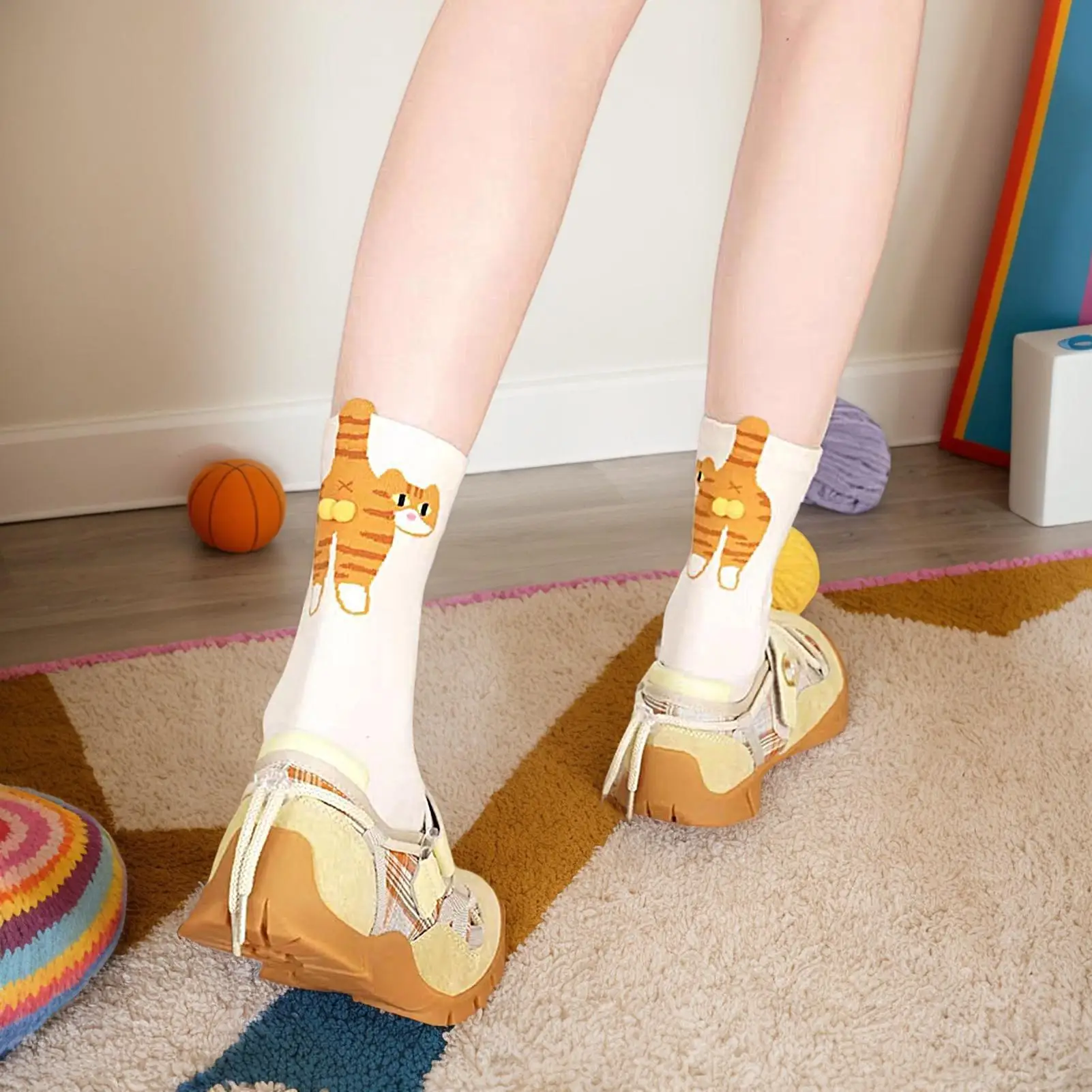 Cat Lover Socks Funny Cat Crew Socks With Balls Women's Fashion Cartoon Socks Lovely Cat Crew Socks  For Ladies female