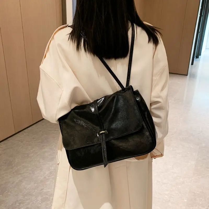 Retro Large Capacity Bag 2023 Brand New Women Messenger Bag Fashion Shoulder Bag Luxury Ladies Solid Color Briefcase