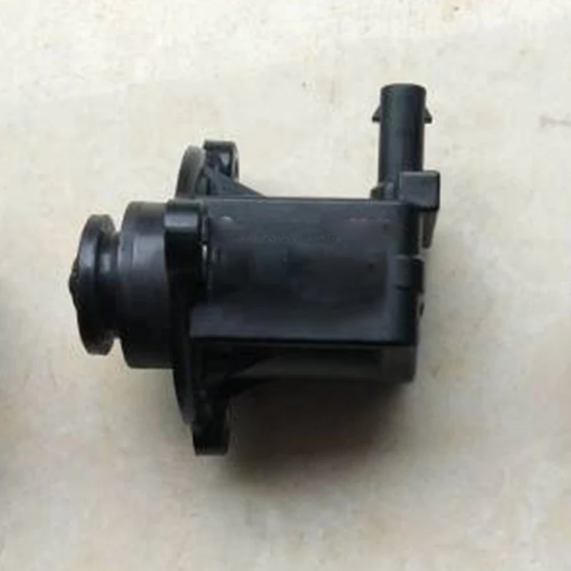 

Me rc ed es Be nz 270 W271 C180 C260 C280 C300 E200 E260 GLK350 turbocharger solenoid valve