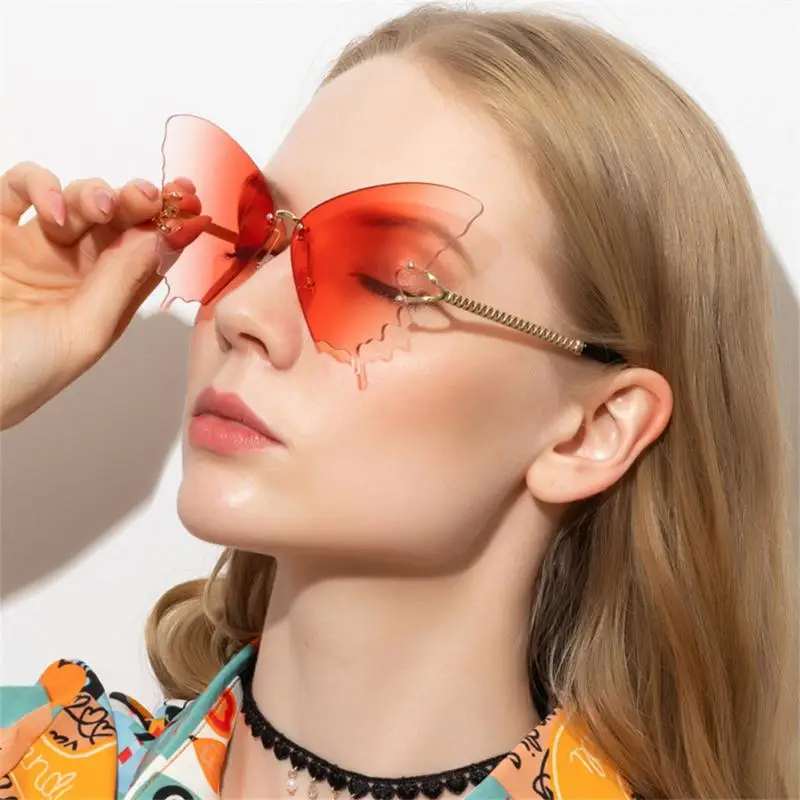 FC 5803 - Fashion Plastic Butterfly Sunglasses