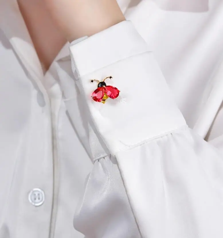 Cute Yellow Red Crystal Little Bee Mini Brooch For Women Kids Gold Color Insect Suits Accessories Exquisite Jewelry Gifts