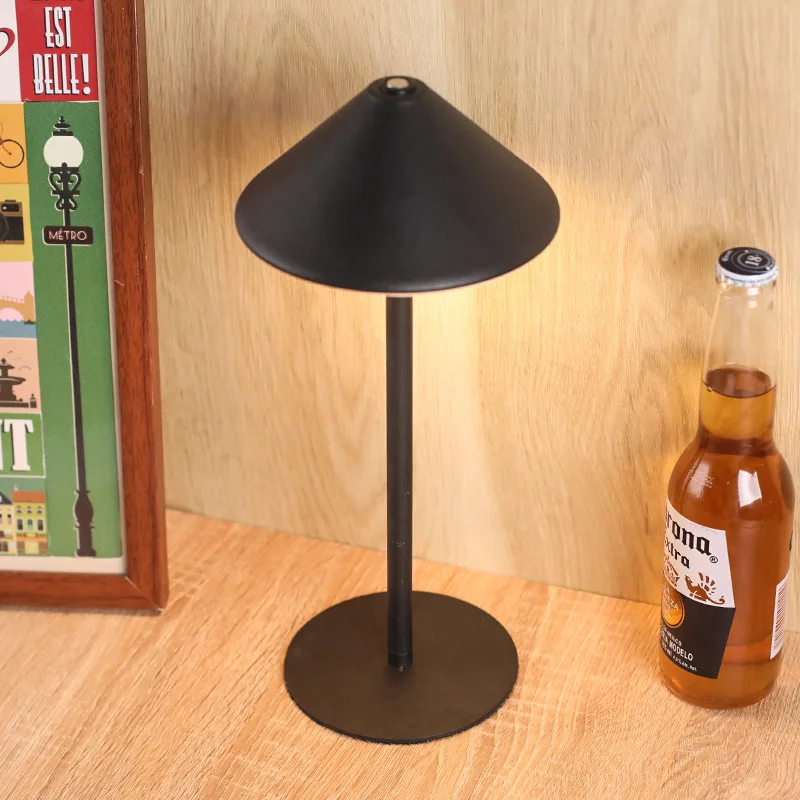 

Nordic LED Iron Art Atmosphere Fashion Mushroom Table Lamp Touch Dimming Metal Desk Lamp For Bar Restaurant Bedroom Light