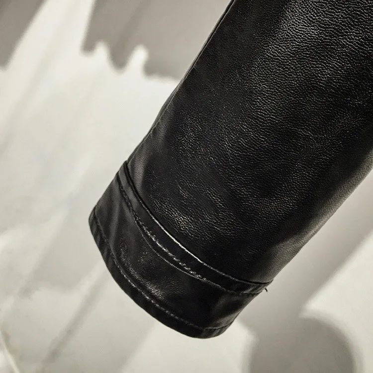 Рисунок 4 - Весенне-осенняя Повседневная ультракороткая