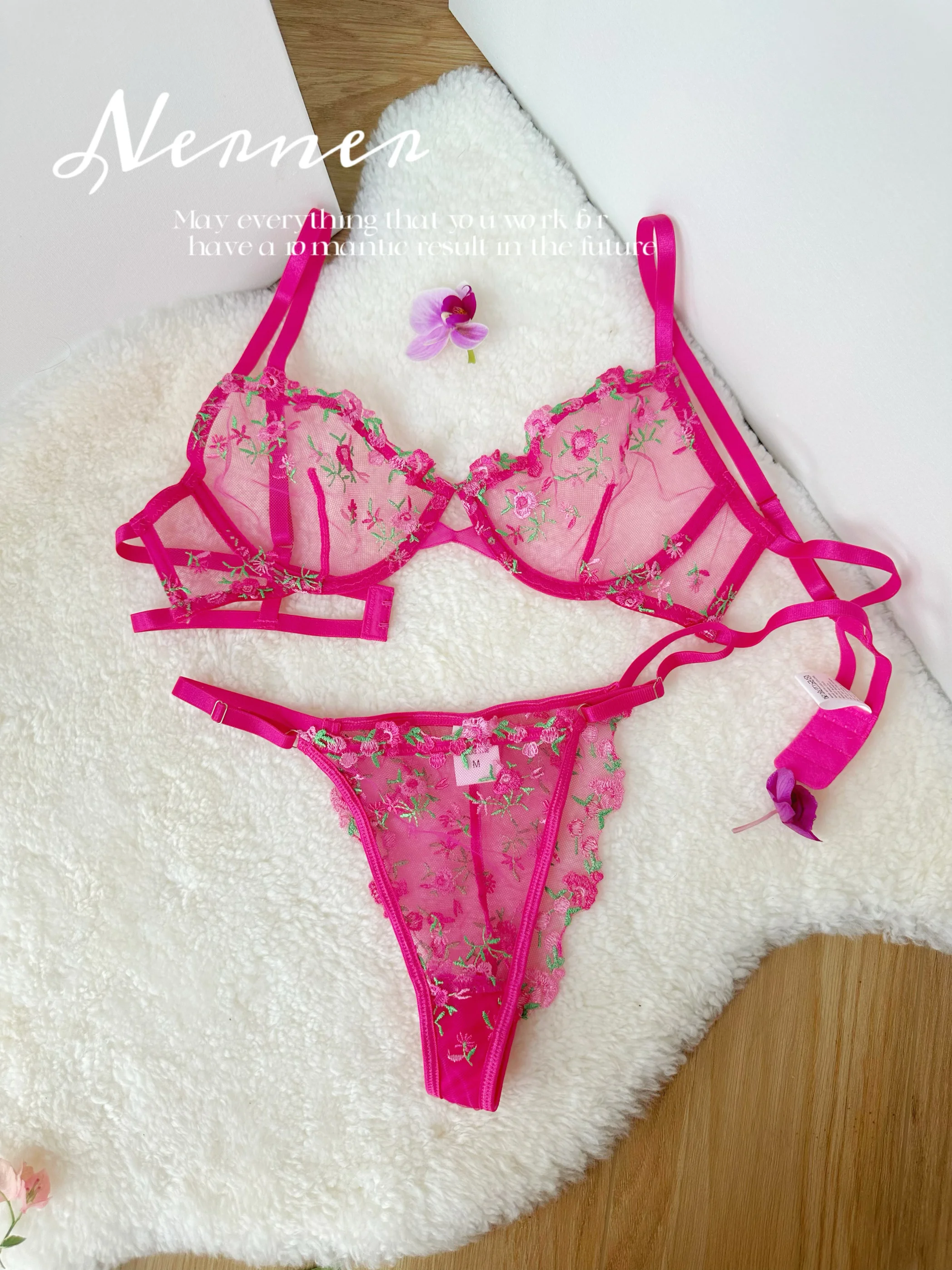Conjunto rojo rosa