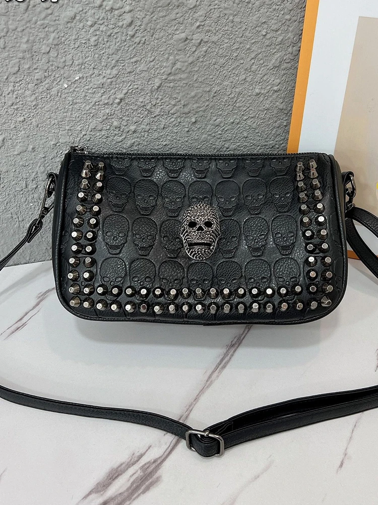 Neue lässige europäisch-amerikanische Nieten-Halloween-Totenkopf-Umhängetasche aus weichem Leder mit doppelter Schicht für Damen – Detail 7