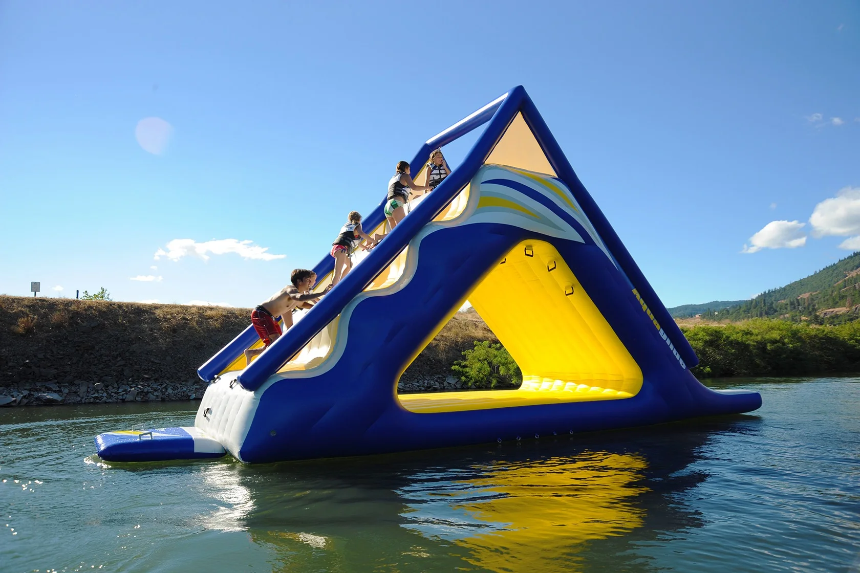 Commercial Giant Inflatable Climbing Wall Floating Water Slide