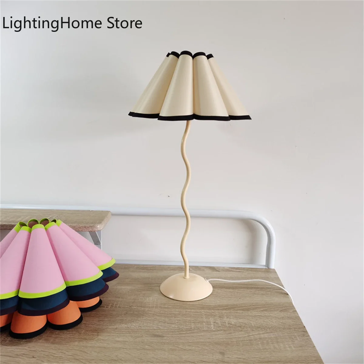 Table Lamp ins Retro Pleated Umbrella Nordic Medieval Korean Master Bedroom Bedside Lamp Swing Iron Art table lamp