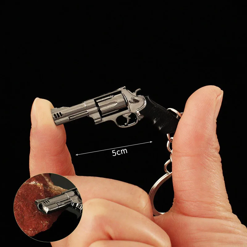 Mini Gun Model Keychain Smith M500 Model Jewelry Weapon