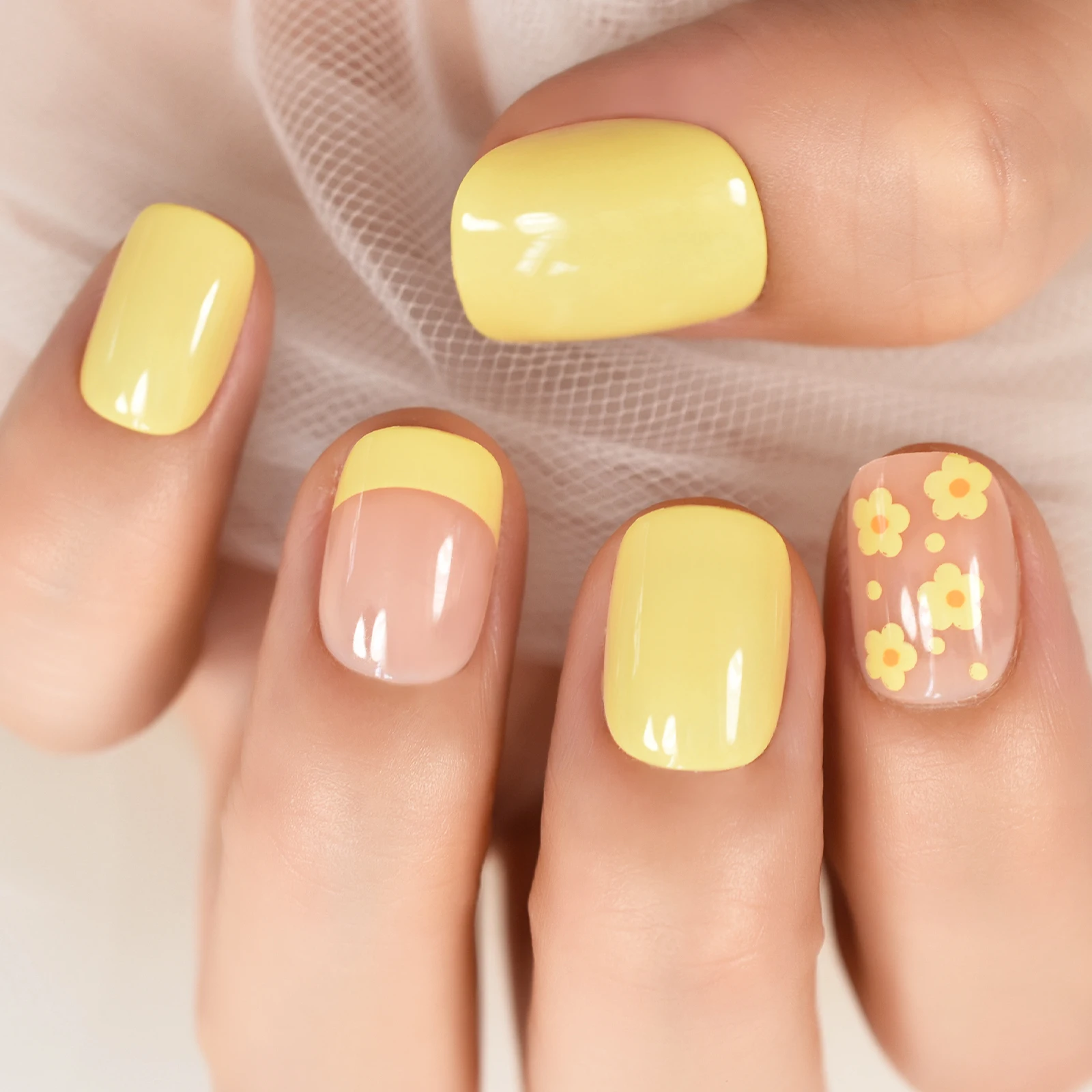 emily zheng • chez nails | Pale yellow is underrated! I think it's perfect  for SO many seasons and adds such a nice pop of color without being *too*  bright 😊 ... | Instagram