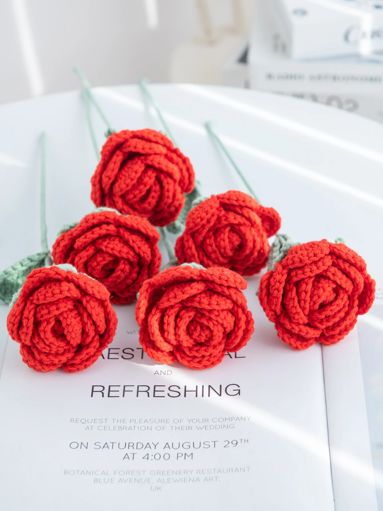 1/4 Stück Künstliche Handgefertigte Gehäkelte Rose Fertigprodukt für Gartenbogen Hochzeit Brautstrauß Heim Bonsai Party DIY Geschenkbox