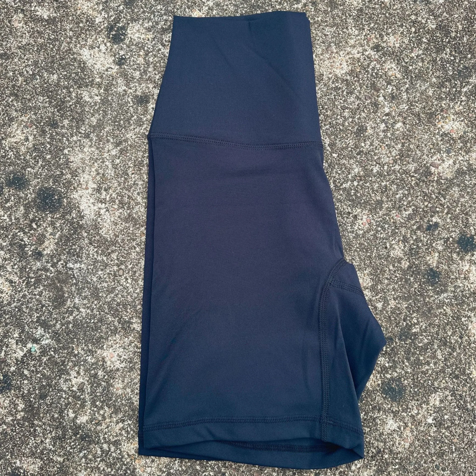 Women's High-Waist Cycling and Fitness Shorts with Built-In Pocket