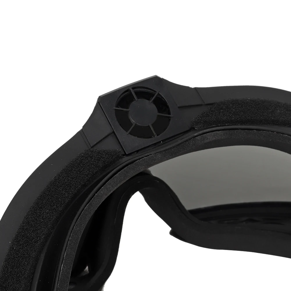 Premium Anti-Fog Goggles with Micro Fan for Paintball and Hunting Scratch-resistant Safety Eyewear with Adjustable Fit