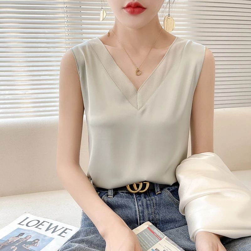 New Summer Silk Camisole Ladies Satin V-Neck Mulberry Silk Suspenders Thin Sleeveless Top Inside T-Shirt And Bottoming Vest