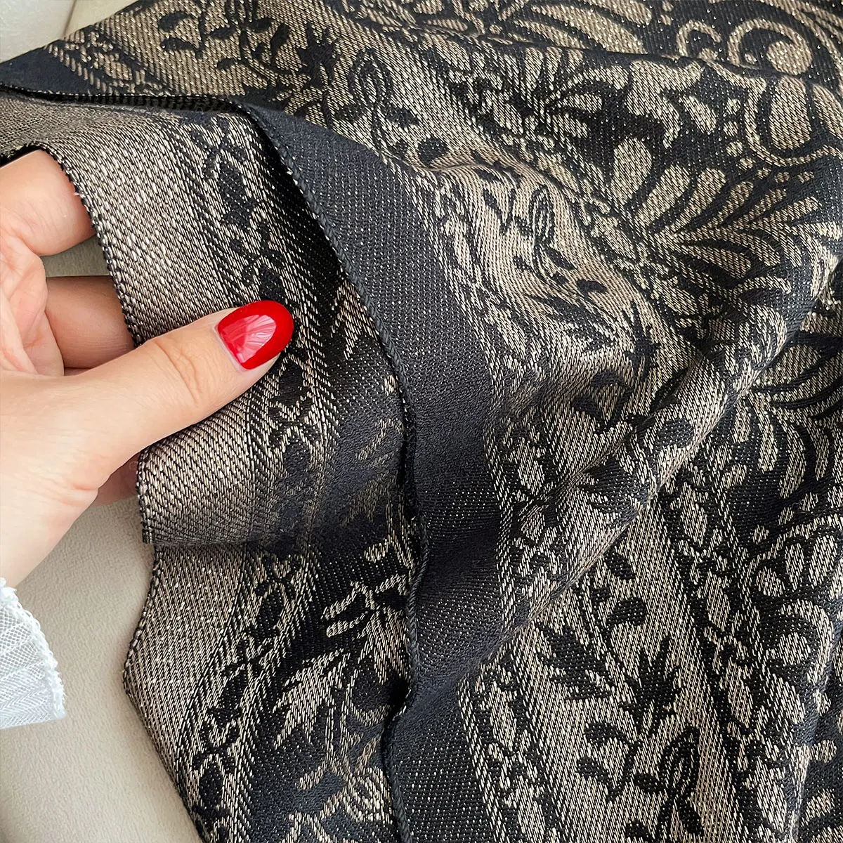 Elegant Ladies Muslim Hijab Golden Thread long Scarf With Spring and Autumn Sun Protection Scarf Decoration Shawl Wrap Headscarf