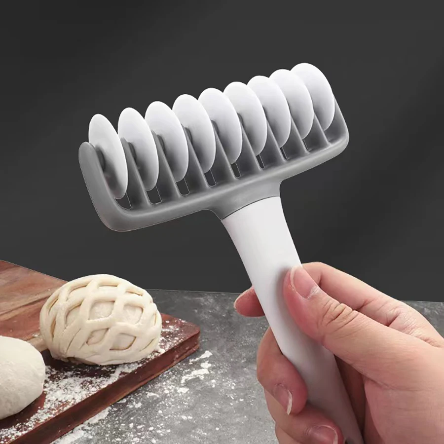 Creative PP Pizza Cutter Scutters Kitchen Multi-functional Sharp Handmade noodle hob non-slip handle Baking tool Accessories Kitchen