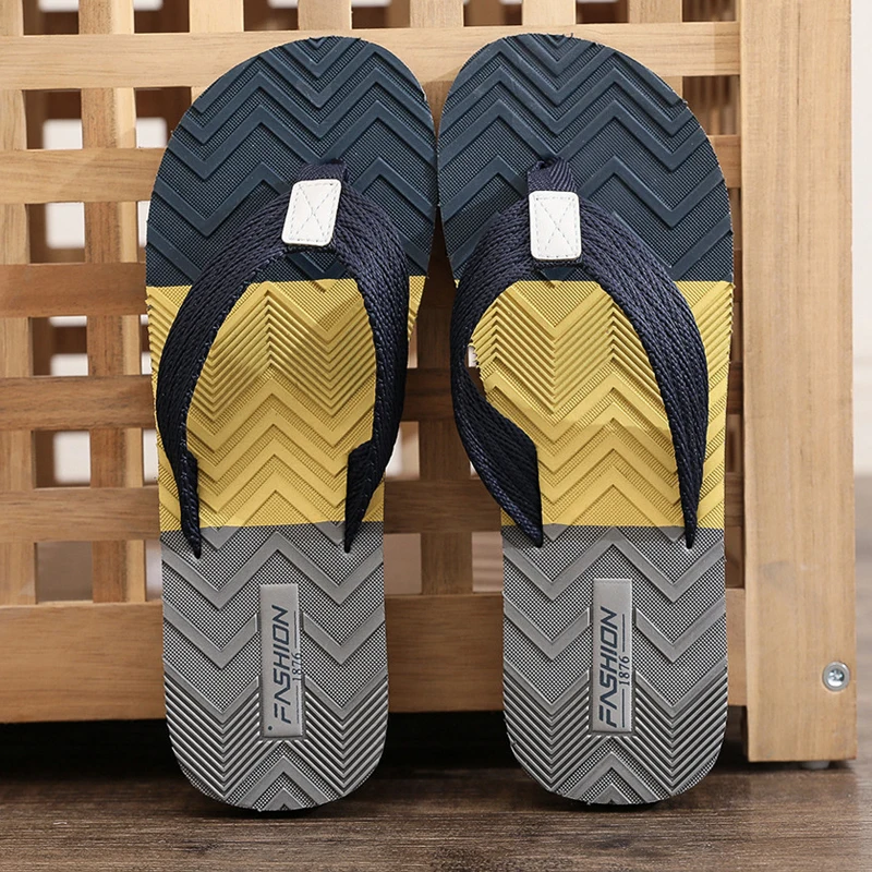 Fashion Flip Flops Men Breathable Slippers Indoor House Summer Beach