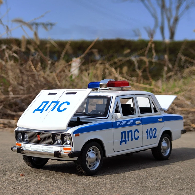 Miniature Novoexport Moskvitch Lada 2101 Police – Échelle 1:43