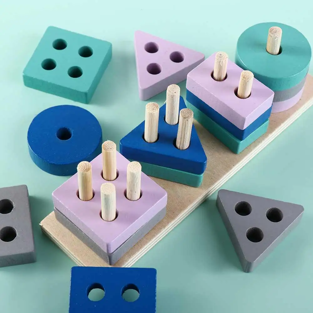 Рисунок 3 - Обучающие деревянные строительные блоки