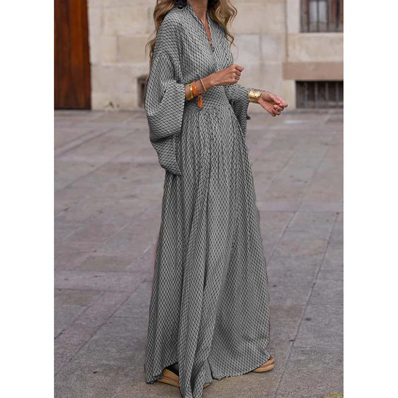 فساتين ماكسي فضفاضة بأكمام تشبه جناح الخفّاش للنسا...