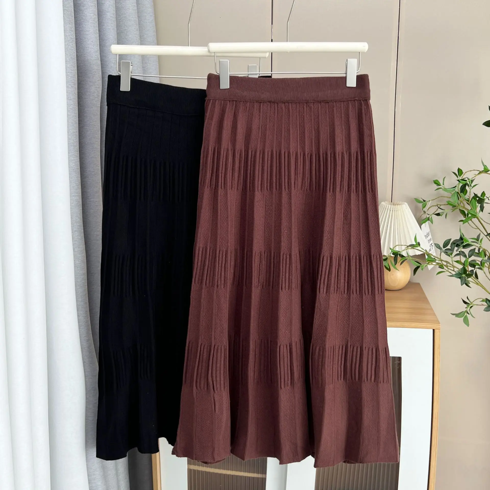 XXXXL Fashion Plus Size Women's Skirts 2025 Autumn And Winter New Simple Casual High Waisted Knitted A-line Skirt 262