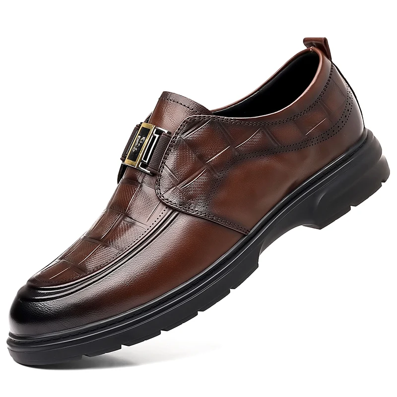 New British Business Formal Casual Leather Shoes A Step Breathable Network Red Fashion Loafers Male Groom Wedding Shoes
