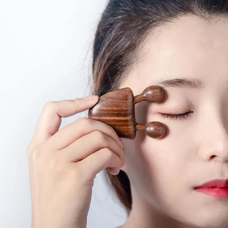 Face Massager Green Sandalwood Facial Massage Comb Wooden Handle Eye Massage Small Snail Comb