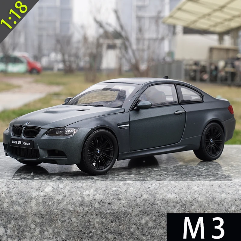 BMW M3 car model 1:18 Kyosho Kyosho fourth-generation M3 E92 street car  alloy car model