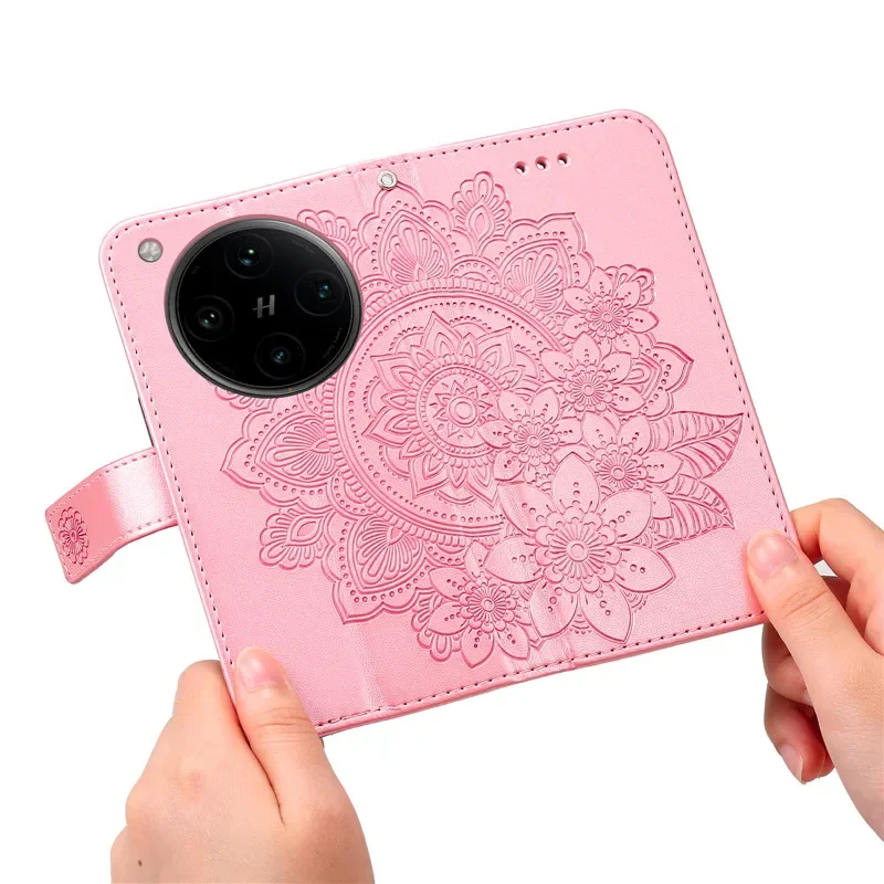 Retro Totem Sunflower Leather Wallet Phone Case - Magnetic Flip Cover