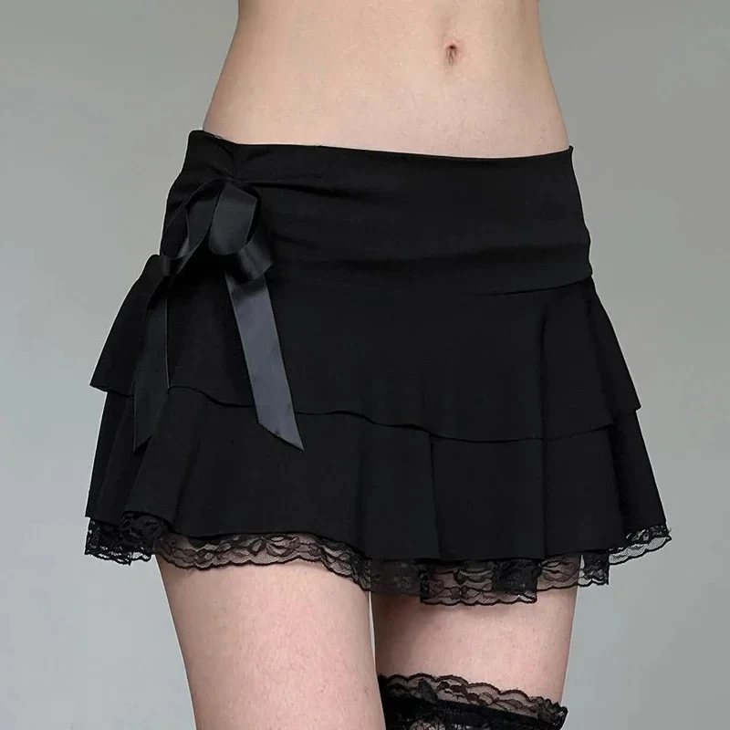 

2024 Dark Academia Lace A-line Mini Skirt Black Low Waisted Bow Stitching Short Skirts Y2K Gothic Cute Bottoms Streetwear NWQ37