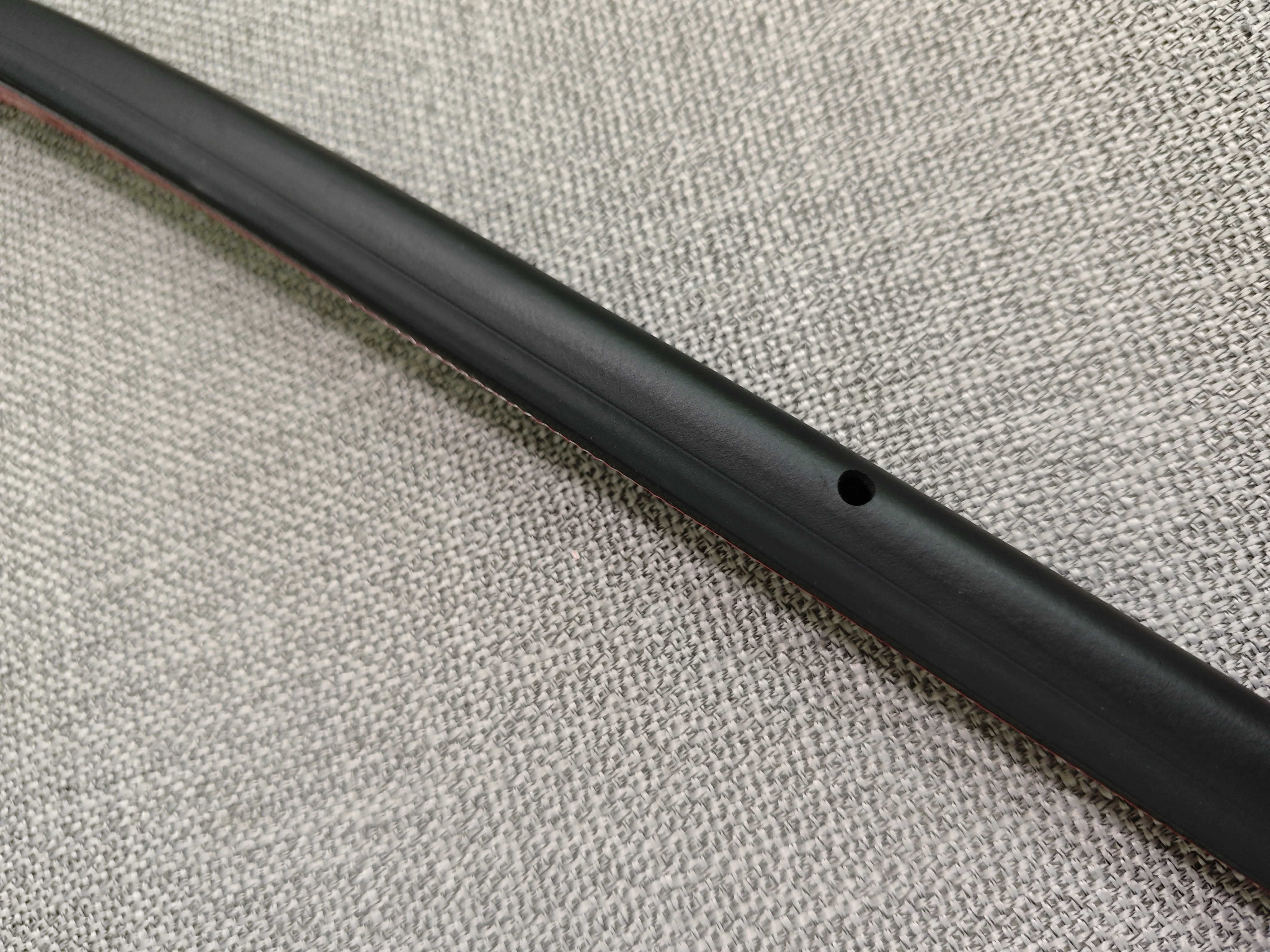 LR026458 LR026457 Door Weather-Strip Front LEFT FOR Land Rover Range Rover Evoque