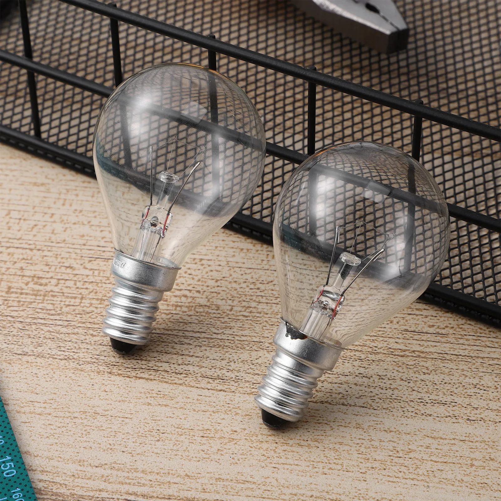 2Pcs 25W E14 반투명 전구 투명 유리 따뜻한 흰색 부드러운 빛 천장 고정 장치 테이블 램프 벽 보루 샹들리에 실내