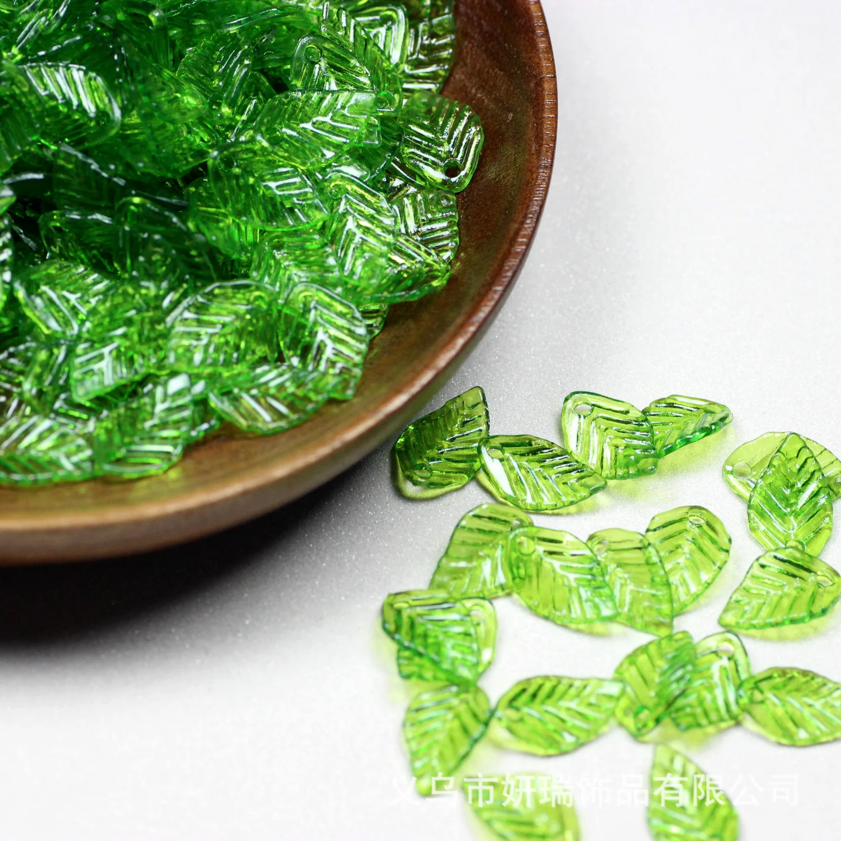 Perline Foglia Verde in Acrilico Trasparente, 320 pcs Ciondoli