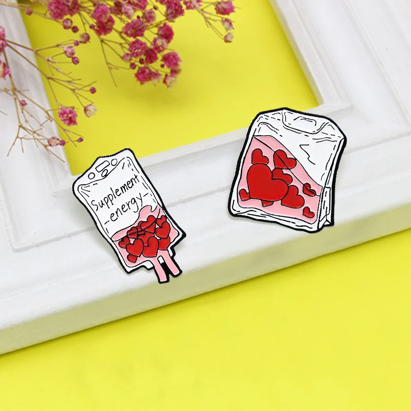 

Cartoon Red Hearts Energy Enamel Pin Magic Scientific Supplement Energy Spille Brooches Lapel Badge for Kids Friend Jewelry Gift