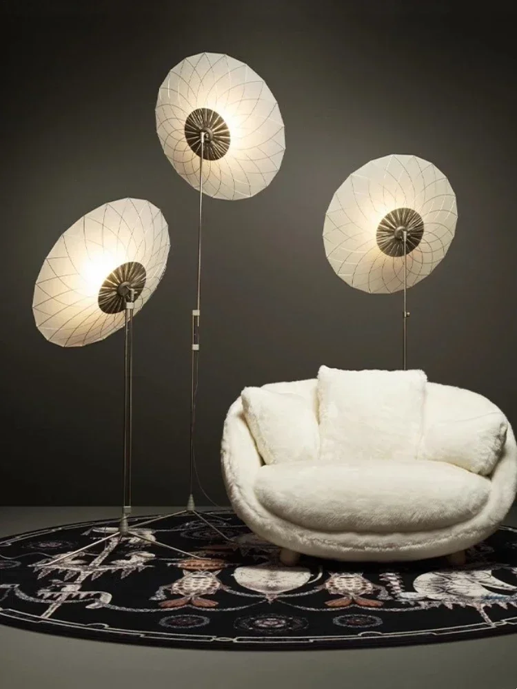 네덜란드 디자이너 Moooi 선조 플로어 램프, 거실 사파 해바라기 스탠딩 높이 조절 LED 조명 기구