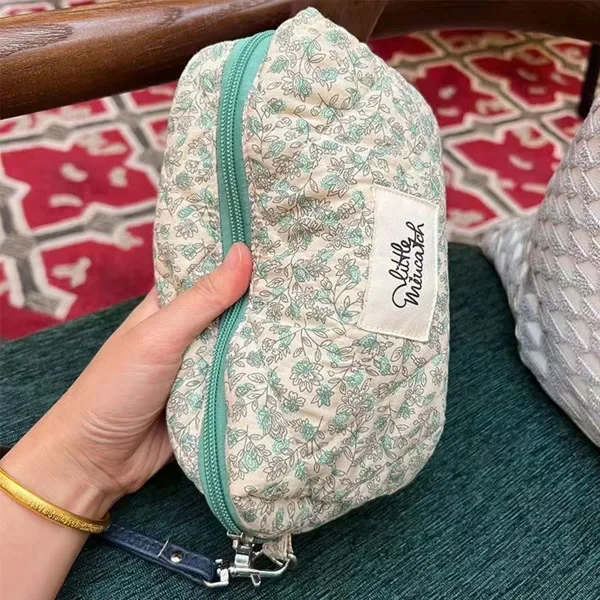  可爱的化妆包组织者，旅行化妆品袋，美学调皮棉花花卉化妆包，女士女孩洗漱包-6
