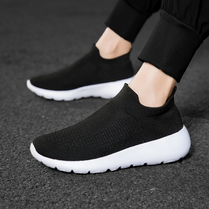 Low Top Sports Shoes Couples Walking Sports Shoes Flat Shoes, Casual Sports Shoes Men's and Women's Vulcanized Shoes Large Size