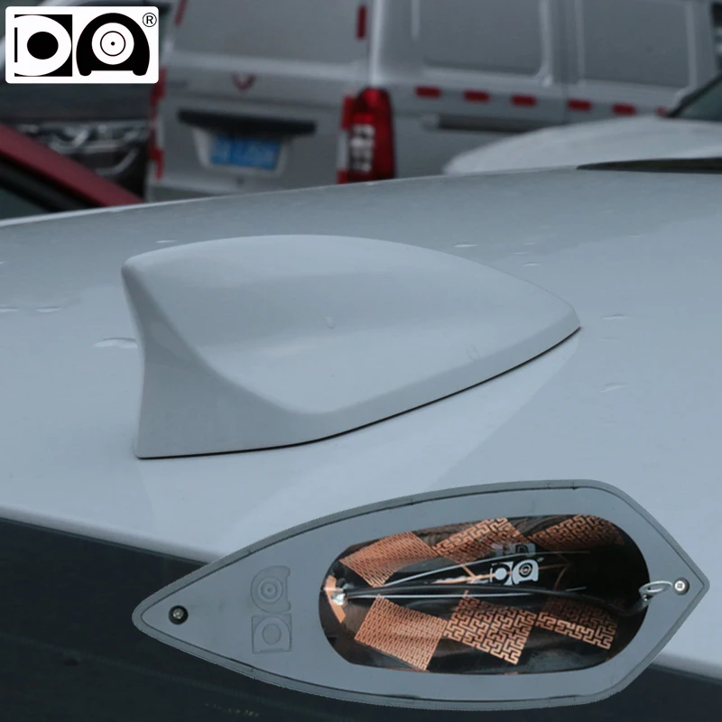 Antenna universale per tetto auto, pinna di squalo, adesivo decorativo, protezione del segnale FM, base per decorazione auto