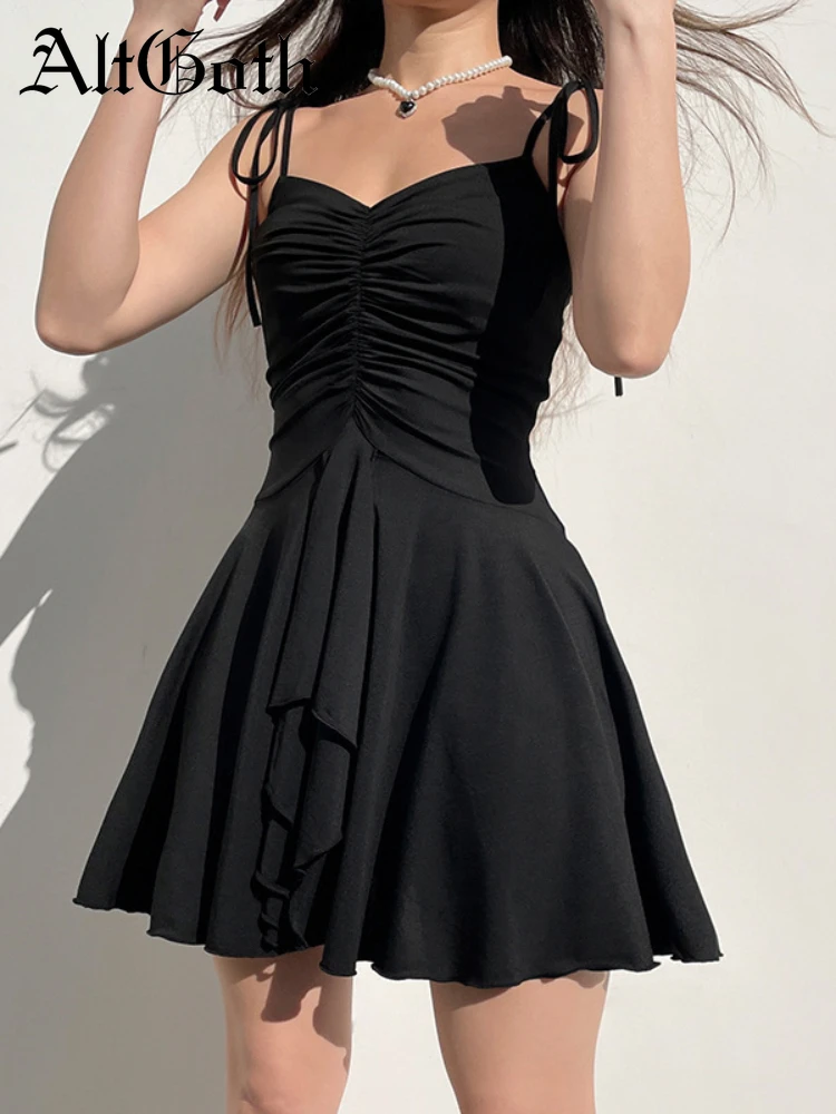 

Женское платье на бретелях-спагетти, с высокой талией