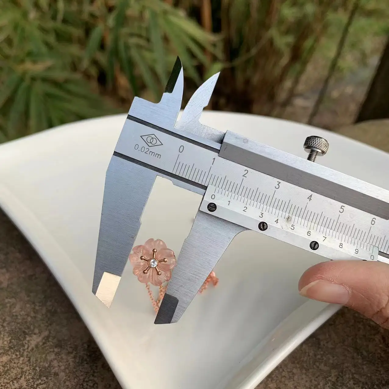 Natural Stone Pendant Necklace ross quartz High Quality Jewelry Women Gifts Fine