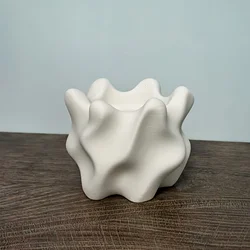 Geometric Irregular Shaped Planter Pot with Drainage (WHITE)