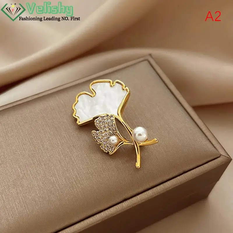 MATRICE DE DÉCOUPE Du Cuir, Pétale De Fleur, Gaufrage, Base En Bois