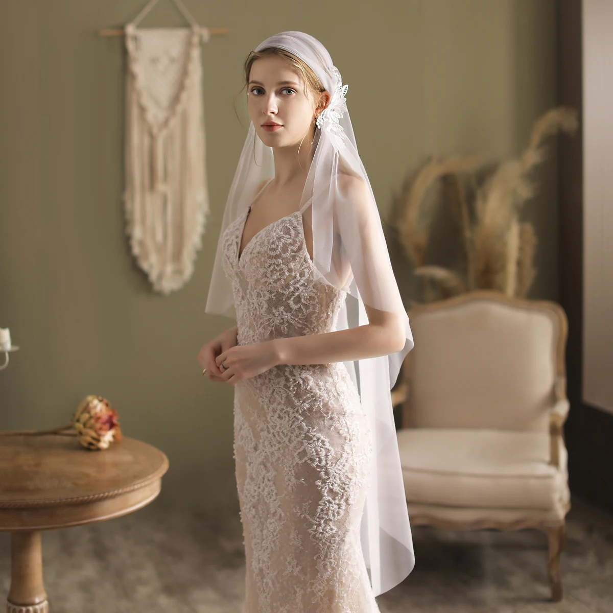 V820 Exquisite Wedding Bridal White Veil Plain Tulle Lace Wrapped Head Hairpins Brides Handmade Veil Women Marriage Accessories