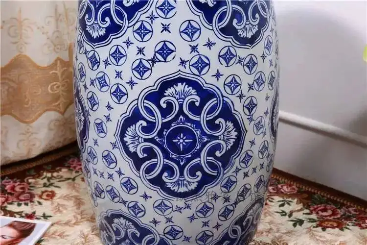 White Porcelain and Drawn Blue Shoe Hand Changing Stool Ceramic Drum Bathroom Neoclassical Imitation Sitting Stool Low Round